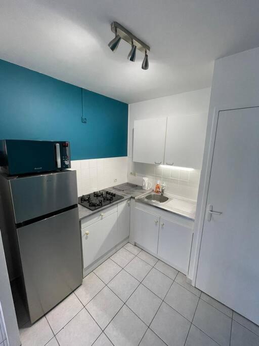 Maisonette Parking Prive Gratuit Doué-la-Fontaine Dış mekan fotoğraf
