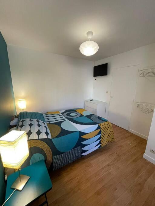 Maisonette Parking Prive Gratuit Doué-la-Fontaine Dış mekan fotoğraf