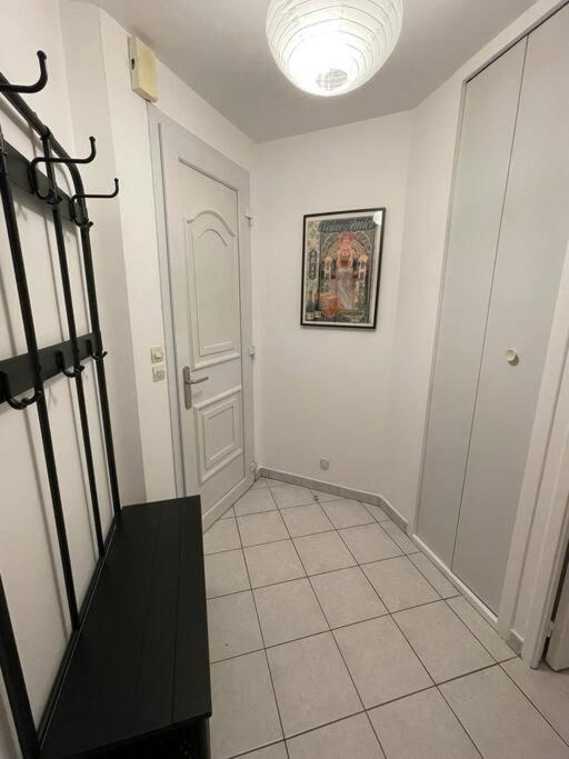 Maisonette Parking Prive Gratuit Doué-la-Fontaine Dış mekan fotoğraf