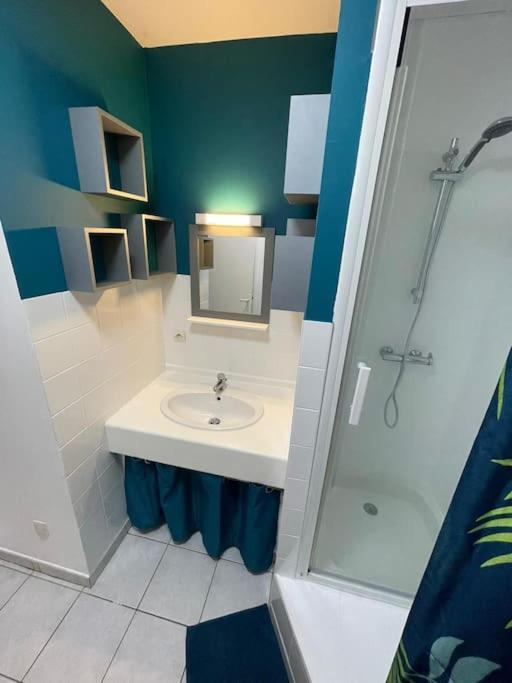 Maisonette Parking Prive Gratuit Doué-la-Fontaine Dış mekan fotoğraf